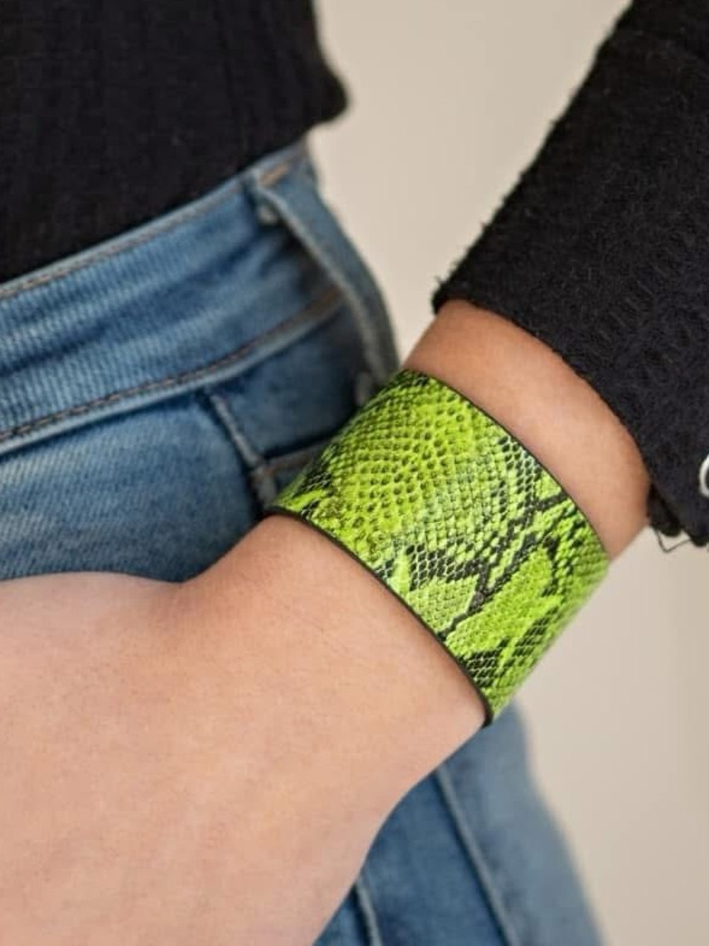 Python print green snap bracelet - Picture 2 of 6